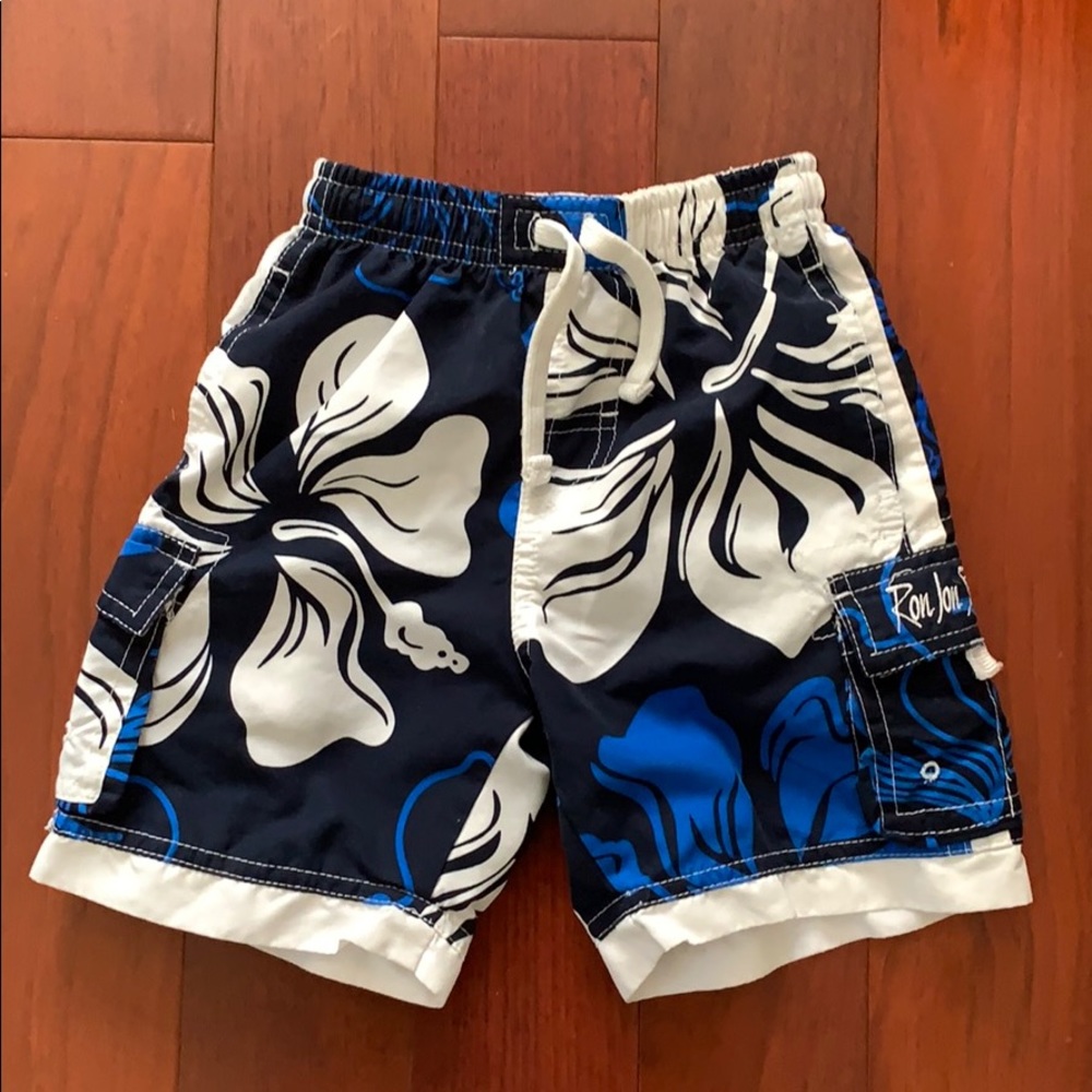 Boy’s 2T swim trunks